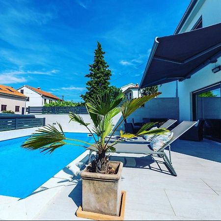 Villa Mondo Adria Нивице Екстериор снимка